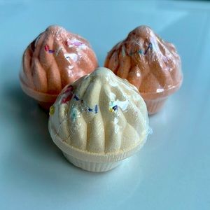 Cupcake bath bombs🧁